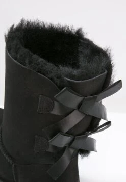 Ugg Bailey Bow - Korte Laarzen - Black -Ugg 011720007043403f923f2eca89e4ee89