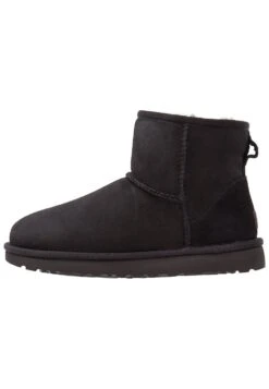 Ugg Classic Mini - Korte Laarzen - Black -Ugg 0150a9cbf5e04ace9e0d0db2677121fc