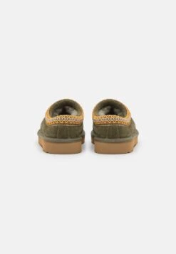 Ugg Tasman - Pantoffels - Burnt Olive 11 Ugg Tasman - Pantoffels - Burnt Olive -Ugg 0a7c833d85714cb49ee8d408254ad753