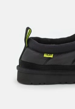 Ugg Tasman - Pantoffels - Black 13 Ugg Tasman - Pantoffels - Black -Ugg 0b1cb09c379a40a7be17436626c0cad3