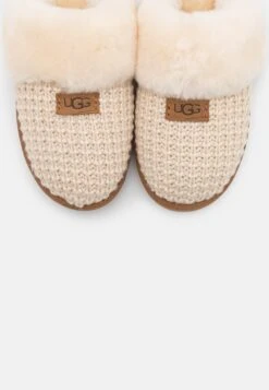 Ugg Cozy - Pantoffels - Cream -Ugg 0ba294fceeec41fb9fb38426add47e61