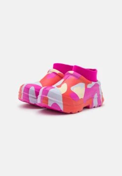 Ugg Tasman X Camopop - Instappers - Pink -Ugg 177ec9ec1a78407b8d5b1b0708f67581