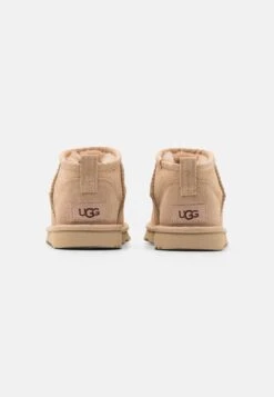 Ugg Classic Ultra Mini Unisex - Korte Laarzen - Driftwood 10 Ugg Classic Ultra Mini Unisex - Korte Laarzen - Driftwood -Ugg 1ba527f05403457eab394f5456d4e5bb