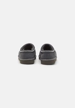 Ugg Tasman - Pantoffels - Dark Grey -Ugg 2863ebce3ac747bba3f0286ad37c9bec