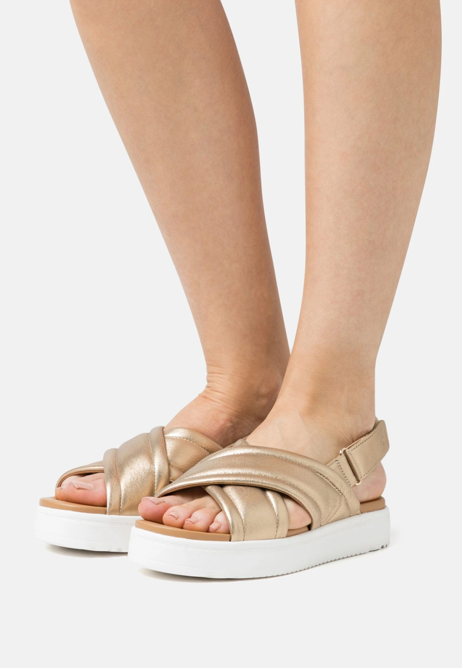 Ugg Zayne Slingback - Sandalen Met Plateauzool - Gold Metallic 3 Ugg Zayne Slingback - Sandalen Met Plateauzool - Gold Metallic