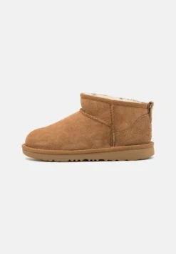 Ugg Classic Ultra Mini Unisex - Korte Laarzen - Chestnut -Ugg 37ff8286b3d743ecbadf8a4853dce4bb