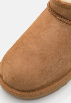 Ugg Classic Ultra Mini Unisex - Korte Laarzen - Chestnut -Ugg 392efe763f574c4f9b36681aff8f7ea0