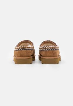 Ugg Tasman - Pantoffels - Chestnut 15 Ugg Tasman - Pantoffels - Chestnut -Ugg 4179e933c68b4d51a5b159417623f4d3