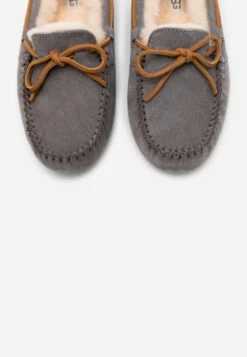 Ugg Dakota - Pantoffels - Pewter 17 Ugg Dakota - Pantoffels - Pewter -Ugg 49c3c922d75e4e12b06162ad4c111b2f