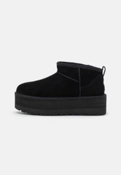 Ugg Classic Ultra Mini Platform - Enkellaarsjes Met Plateauzool - Black -Ugg 5412660305c3430d9f5b18d419622515