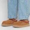 Ugg Tazz - Pantoffels - Chestnut 1 Ugg Tazz - Pantoffels - Chestnut -Ugg 59db6da3f9294e8ea97337ee5443a567