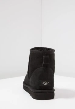 Ugg Classic Mini - Korte Laarzen - Black -Ugg 5c3df8a71311408f815b3420df1f277d