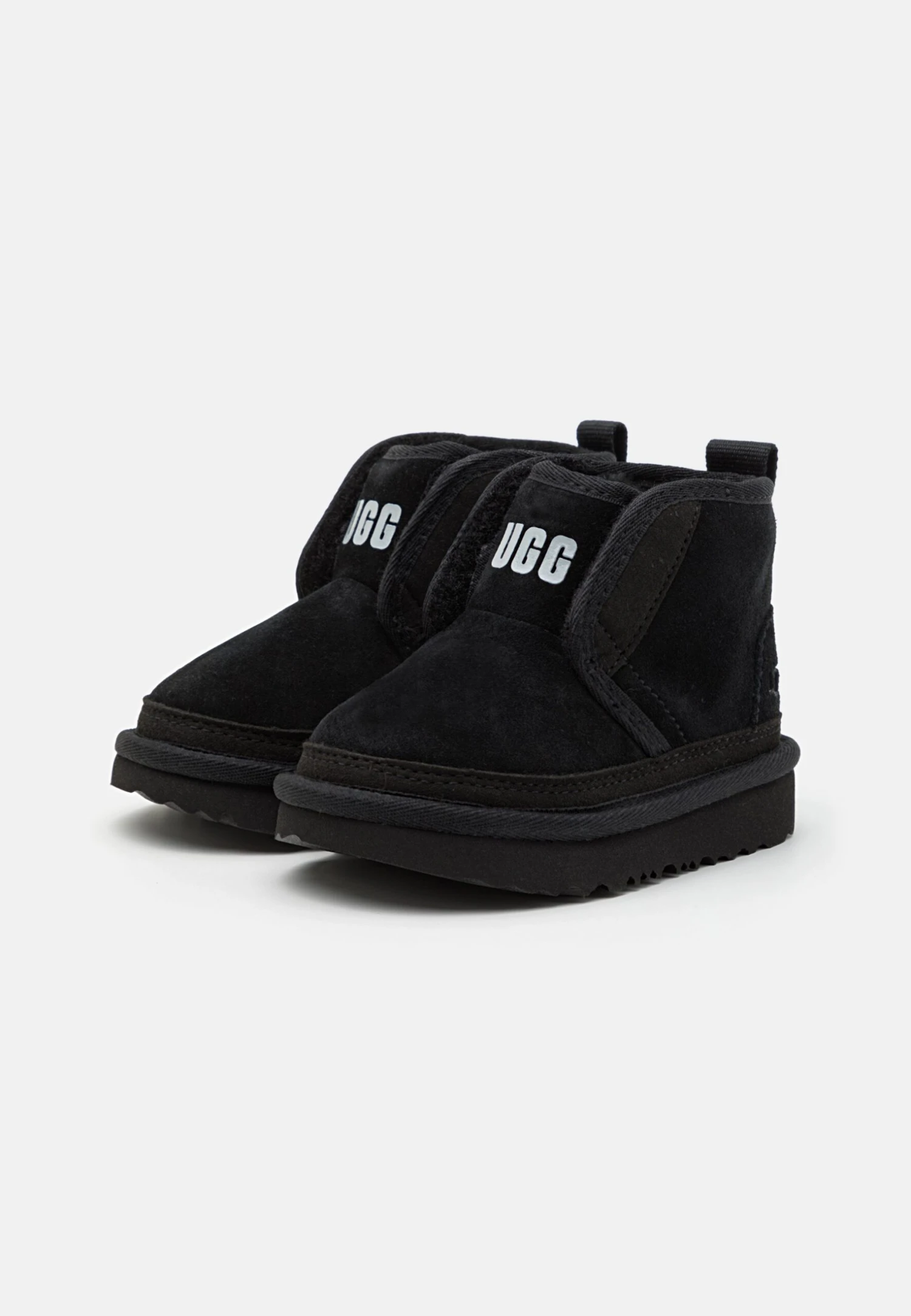 Ugg Accessible Neumel Ez-Fit Unisex - Korte Laarzen - Black 4 Ugg Accessible Neumel Ez-Fit Unisex - Korte Laarzen - Black - Afbeelding 2