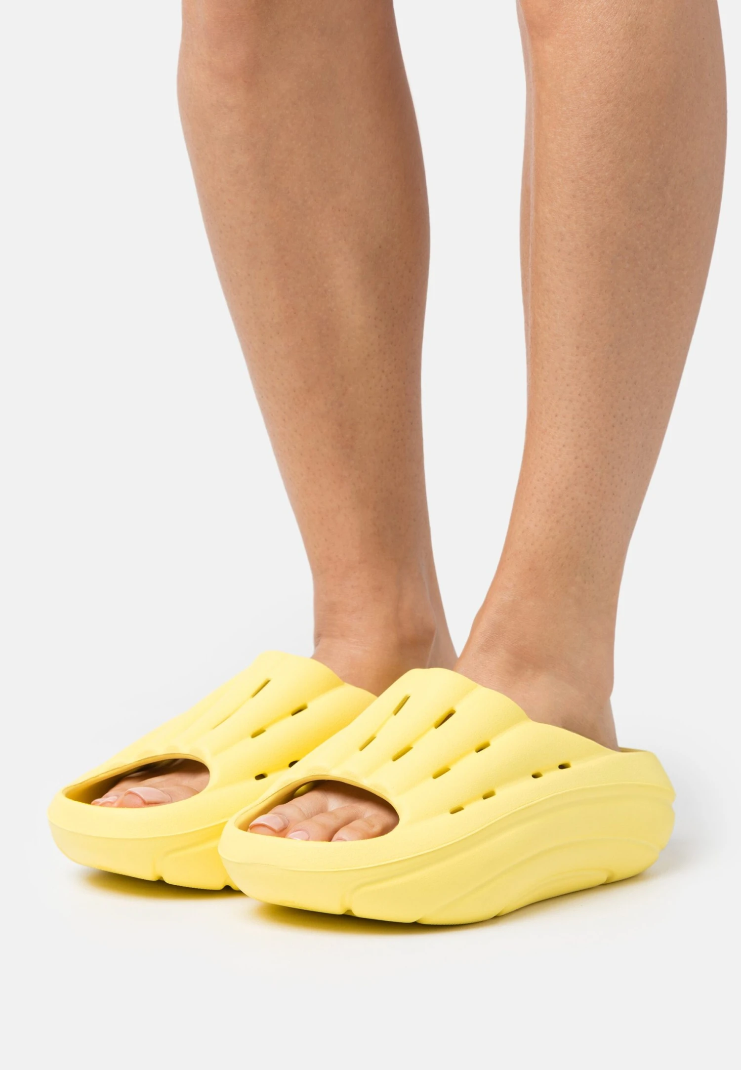 Ugg Foamo Slide - Muiltjes - Sunny Yellow 3 Ugg Foamo Slide - Muiltjes - Sunny Yellow
