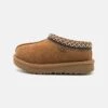 Ugg Tasman Ii Unisex - Instappers - Chestnut -Ugg 708b53dc2dd94935a9762d20dce855aa