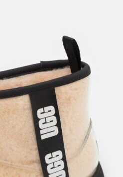 Ugg Classic Clear Mini Ii - Regenlaarzen - Natural/Black 13 Ugg Classic Clear Mini Ii - Regenlaarzen - Natural/Black -Ugg 70aaf5de8676403782b7921788315cb9