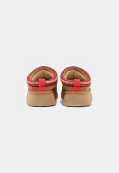 Ugg Tazz - Pantoffels - Chestnut 16 Ugg Tazz - Pantoffels - Chestnut -Ugg 725e2db6df094e579025c7c6df03031a