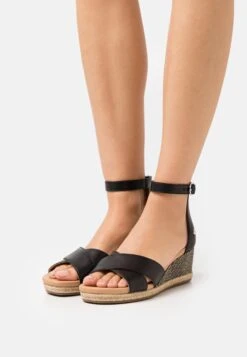 Ugg Eugenia - Sandalen Met Sleehak - Black