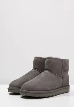 Ugg Classic Mini - Korte Laarzen - Grey -Ugg 7c979badc958461e99945ac7617fc002