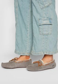 Ugg Dakota - Pantoffels - Pewter 13 Ugg Dakota - Pantoffels - Pewter -Ugg 8872796252974625a4c221ab2e96717a