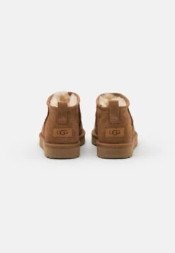 Ugg Classic Ultra - Korte Laarzen - Chestnut -Ugg 9287fbcb008149b595faf894438e4cfd