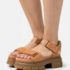 Ugg Ashton Ankle - Sandalen Met Plateauzool - Toast 1 Ugg Ashton Ankle - Sandalen Met Plateauzool - Toast -Ugg a73000085c2c4de4b3add9de83efde60