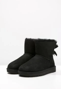 Ugg Mini Bailey Bow - Korte Laarzen - Black -Ugg ad5bedbfabaa49a8ba4e9f631c3f3cce