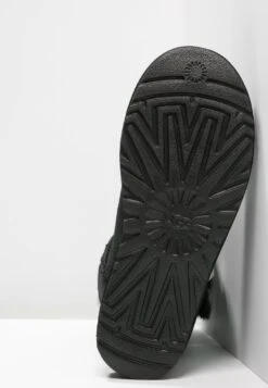 Ugg Bailey - Snowboots- Black 14 Ugg Bailey - Snowboots- Black -Ugg b3e78916020b441cafcbaf9f00ef63c9
