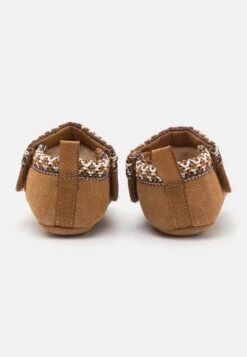Ugg Baby Tasman And Beanie Unisex - Babyschoenen - Chestnut -Ugg bf1c1554be564348b4edd7d67b1e11fd