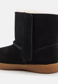 Ugg Keelan Unisex - Korte Laarzen - Black 12 Ugg Keelan Unisex - Korte Laarzen - Black -Ugg c602c195b7ca434fa08643dfeebc7ebd