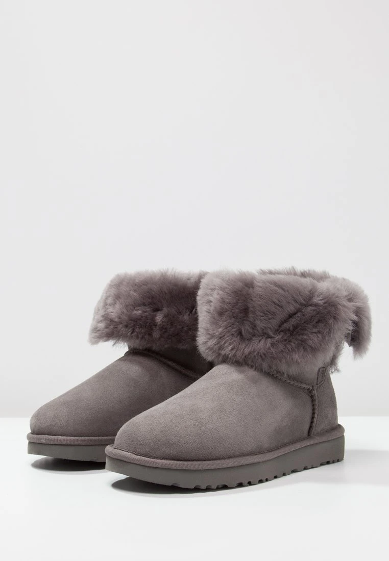 Ugg Bailey Button Ii - Korte Laarzen - Grey 10 Ugg Bailey Button Ii - Korte Laarzen - Grey - Afbeelding 8