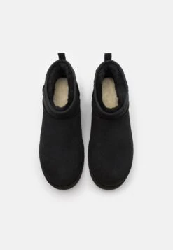 Ugg Classic Ultra Mini - Korte Laarzen - Black -Ugg cd67bec0f7a748dd8b153d36c36f069e
