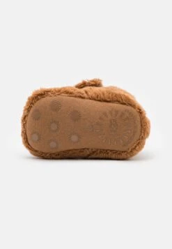 Ugg Bixbee And Beanie Unisex - Geboortegeschenk - Chestnut 12 Ugg Bixbee And Beanie Unisex - Geboortegeschenk - Chestnut -Ugg d125b4ca0cb441da8d5cb7ee8d772e54