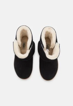 Ugg Keelan Unisex - Korte Laarzen - Black 10 Ugg Keelan Unisex - Korte Laarzen - Black -Ugg d41eb29426bb45e9b6ef7bfaf2a98935
