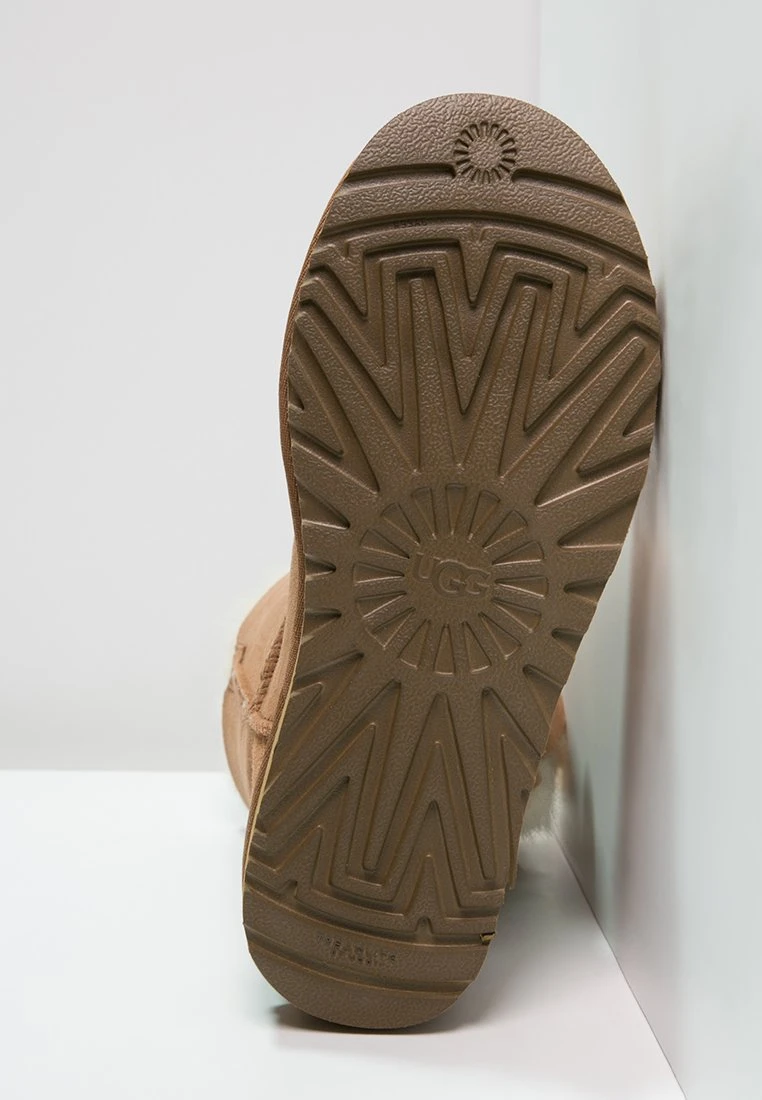 Ugg Bailey Button Ii - Korte Laarzen - Chestnut 8 Ugg Bailey Button Ii - Korte Laarzen - Chestnut - Afbeelding 6