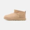 Ugg Classic Ultra Mini Unisex - Korte Laarzen - Driftwood -Ugg df6dbc3a060b4e6bac20a611376f67eb