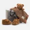 Ugg Bixbee And Lovey Bear Stuffie Set - Geboortegeschenk - Chestnut -Ugg e1d769828ef049148825bcf3749f6cbf