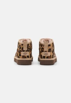 Ugg Classic Ultra Mini Spotty - Snowboots- Natural -Ugg f085a88870f3425ab9fe436df0e823a1