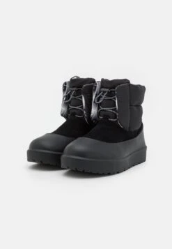 Ugg Classic Maxi Toggle - Snowboots- Black 10 Ugg Classic Maxi Toggle - Snowboots- Black -Ugg f1b224f7f4eb468383a9b6dbe6974ac6